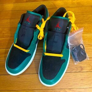 *NEW* Nike Air Jordan 1 Low SE